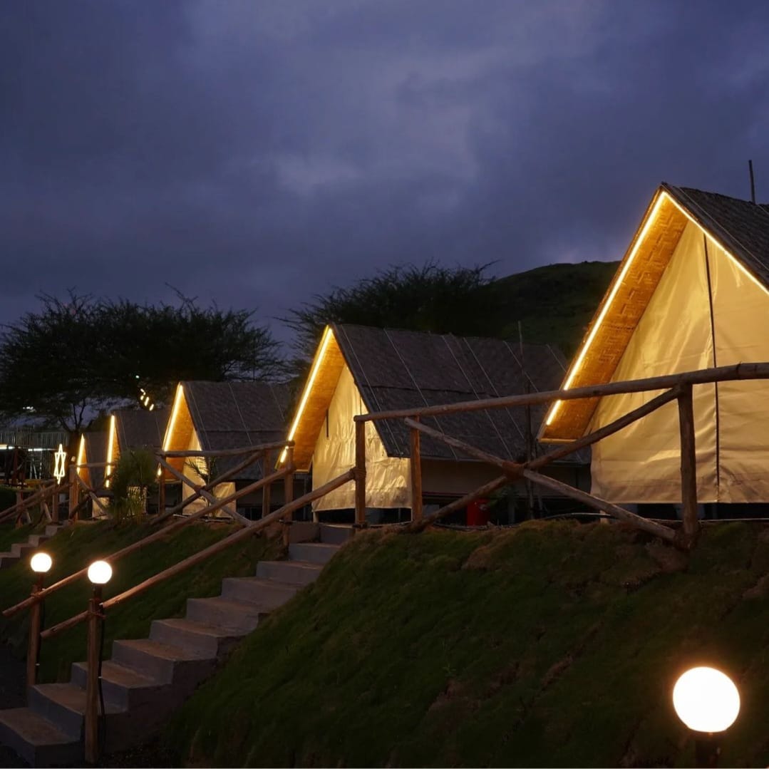 Tent stay